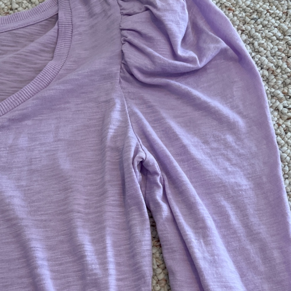 Beautiful NWT Express purple cotton blend top, M - Picture 5 of 6